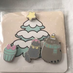 Pusheen box set of 4 pins